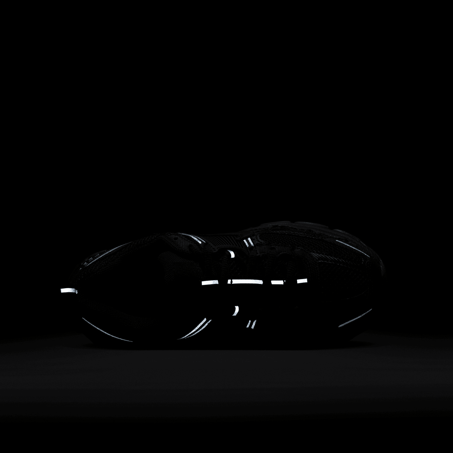 Big Kids' Nike Vomero 5 "Triple Black"