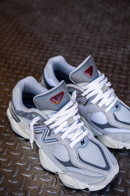 Mens New Balance 9060GRY (Grey/Grey)